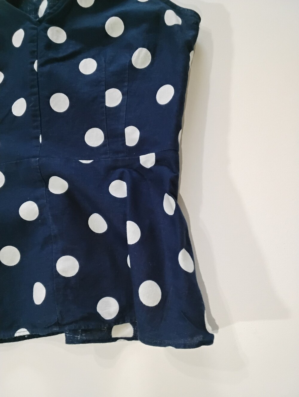 J. Crew Linen Polka Dot Peplum Top Womens Size 6 Navy Blue White Retro Style - Picture 4 of 8